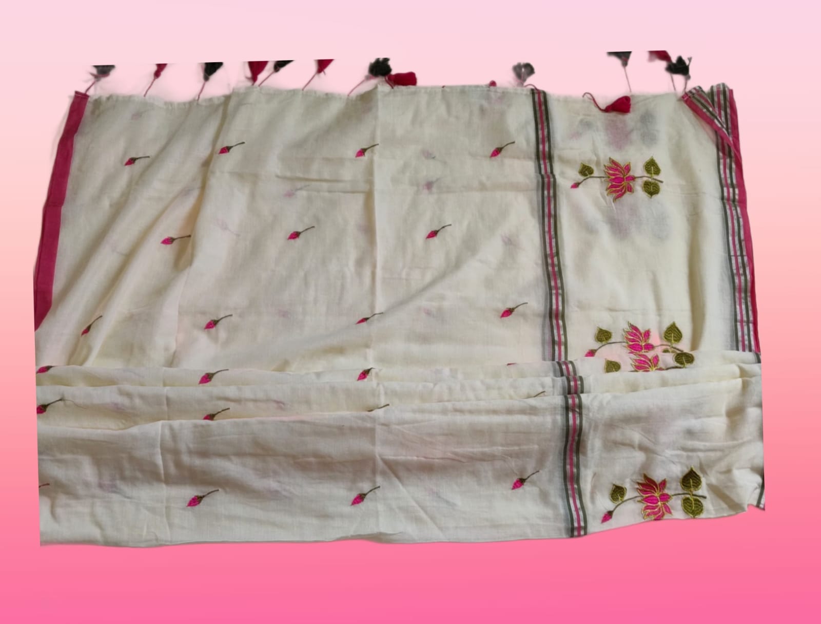 Mul Cotton Lotus Embroidery Saree